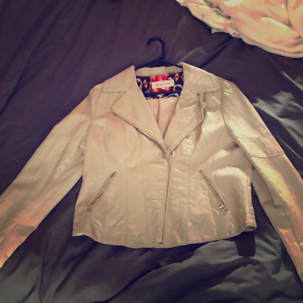 Wilson’s black rivet leather jacket